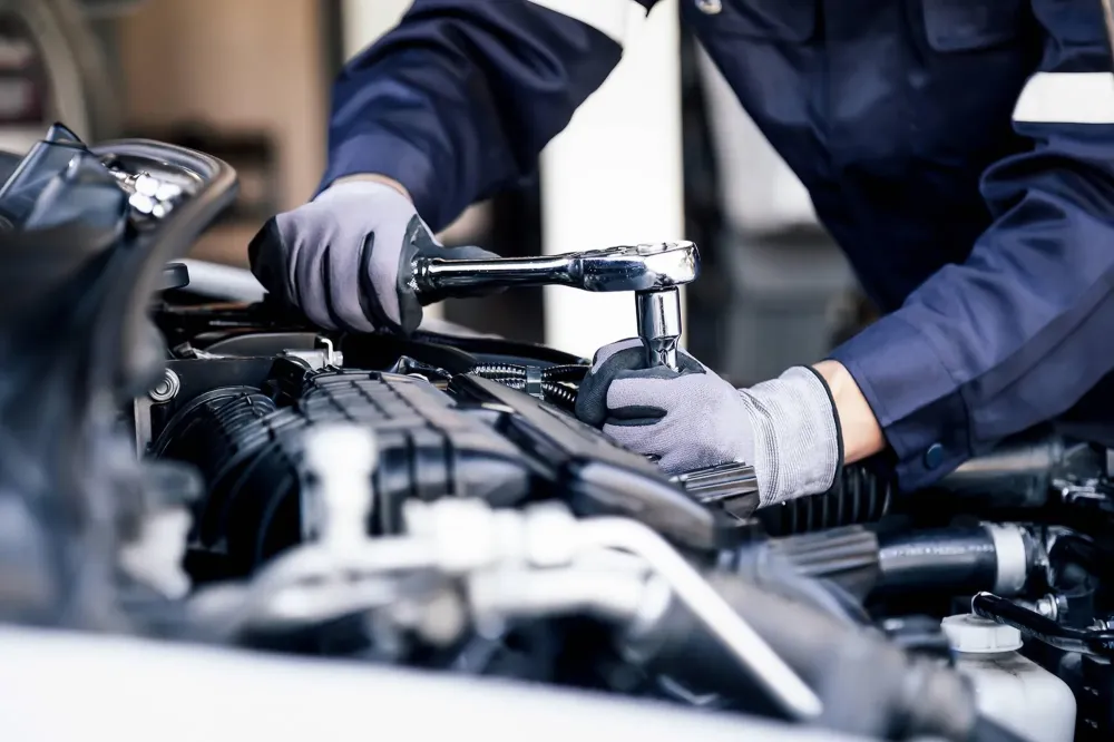 garage_automobile_renault_dacia_controle_technique_reparation_vehicule_occasion_nettoyage_vente_saint_varent