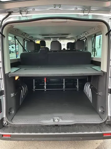 renault_trafic_l2_intens_blue_dci_150_ch_9_places_vente_occasion_garage_saint_varent (7)